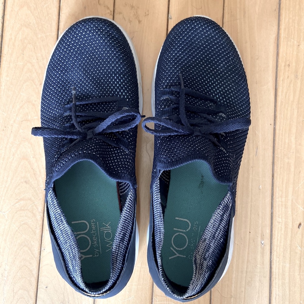 EUC Sketchers You Walk walking shoes size 8